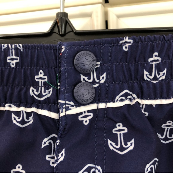 Billabong girls board shorts - Picture 4 of 6